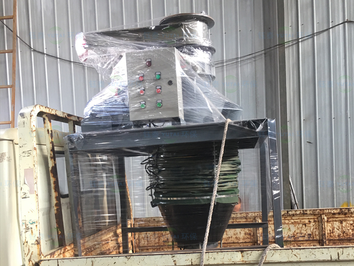 唐山粉庫干灰散裝機(jī)一臺發(fā)貨 唐山粉庫干灰散裝機(jī)一臺發(fā)貨